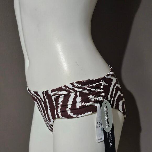 La Blanca Fierce Lines Reversible Side Shirred Hipster Bottom - Picture 3 of 14